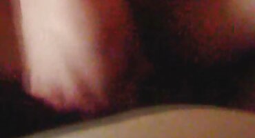 Hermosa rubia cachonda y con muchas ganas de follar por el culo