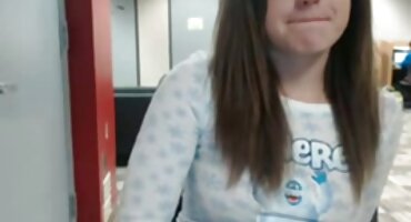 Cariño, ¿puedes follarme en la boca? Lo quiero de esa manera