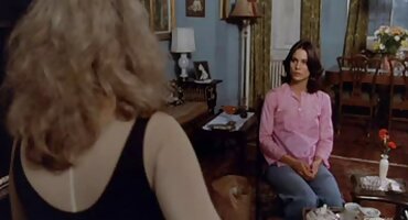 Penetrada suave y bellamente en el culo de una rubia