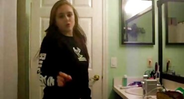 Nos peleamos, lo que significa que puedo darle a un amigo en el culo