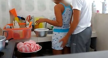 Y la polla del taxista es buena y las Grandes Tetas del pasajero