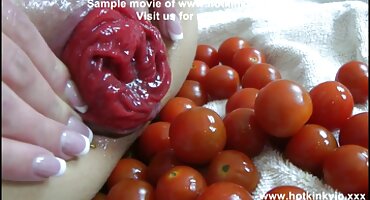 Se corre en una polla