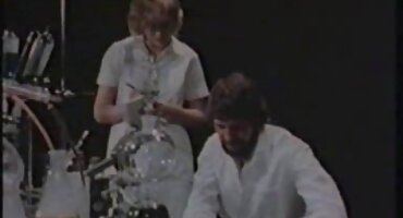 Jefe en la parte superior por la secretaria con grandes tetas