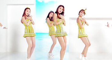 Joven modelo se masturba con consolador rosa