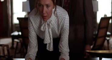 Gran polla negra atormenta el culo asiático en medias de red