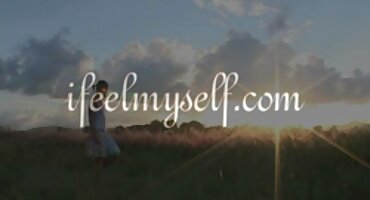 Otra estudiante mientras le lame el culo como una verdadera puta