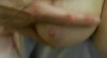 Macho temprano en la mañana llevado al orgasmo Rubia