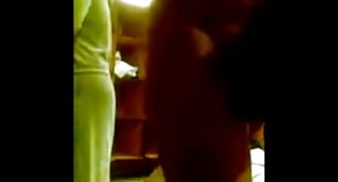 Sexo romántico en el culo de una hermosa rubia