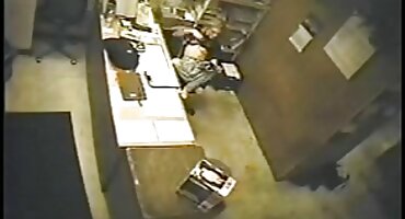 Esposa no interfiere rubia tetona con el trabajo de la boca