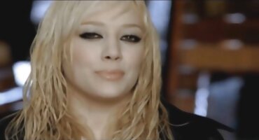 Nena rusa se folla la polla de un chico en co co