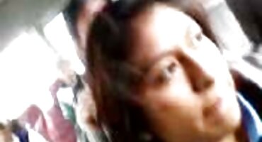 Dulce mamada de chica en cámara en vivo