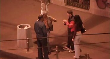 Perra negra esclavizó a dos pendejos en un trío