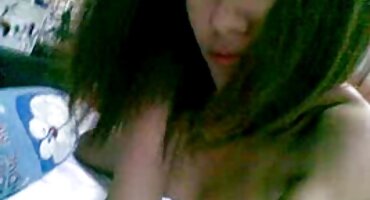 Perra con gafas se folla a un hombre en su oficina